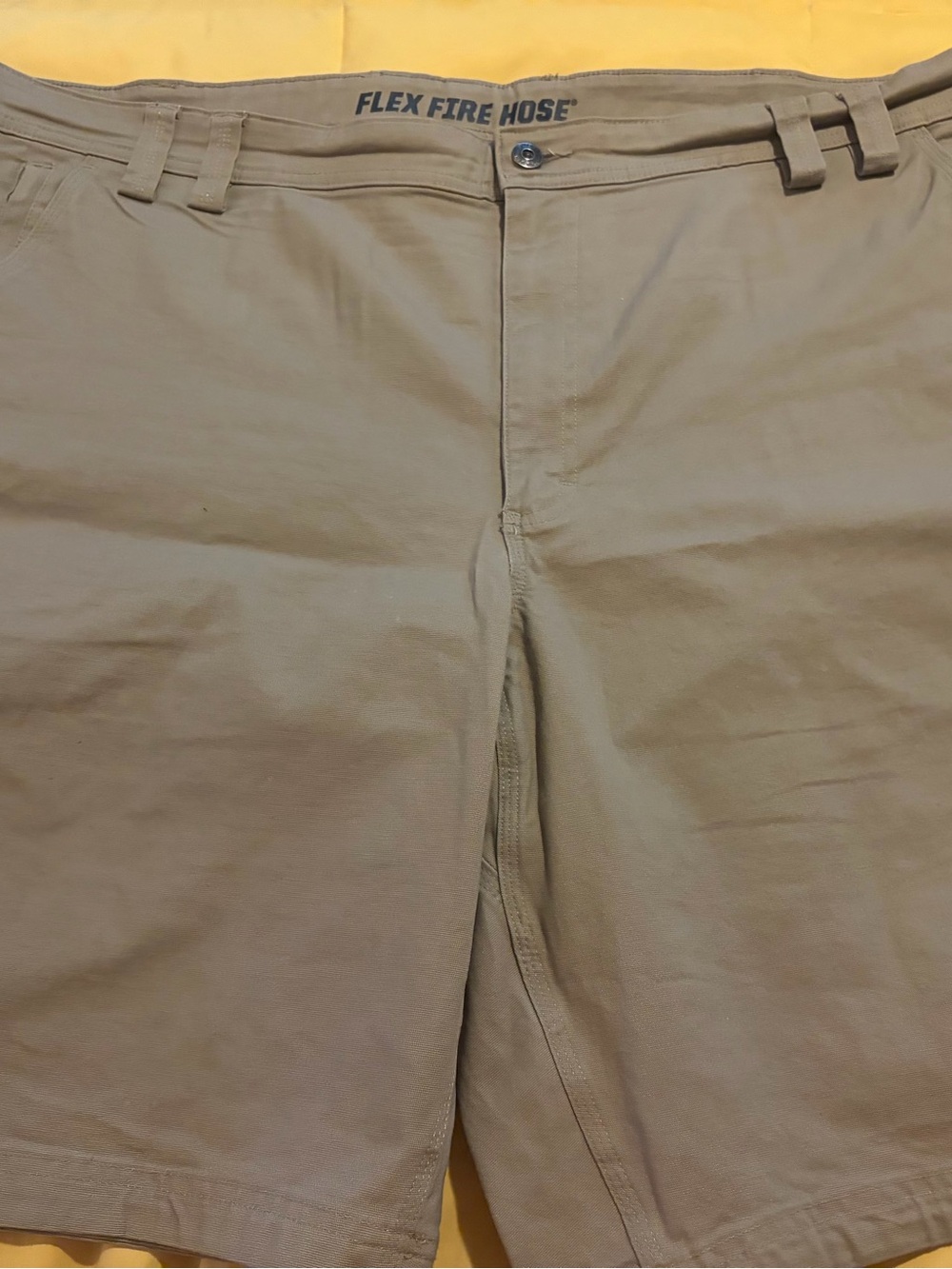 Duluth Trading Co Khaki Flat Front Flex Fire Hose Men’s Shorts